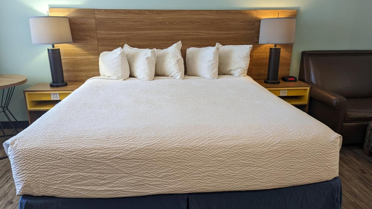 Days Inn By Wyndham Lake Havasu Lake Havasu City Exteriör bild